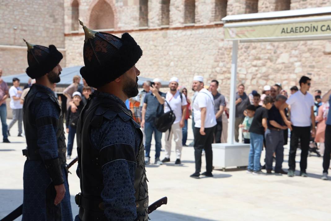 Konya'da her Cuma yapılıyor: Vatandaş yoğun ilgiyle izliyor! 8
